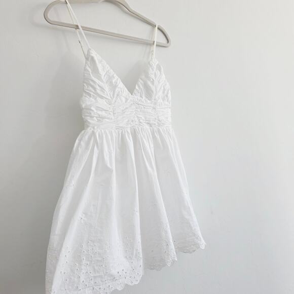 Zara White Cotton Eyelet Embroidered V-Neck Mini Spaghetti Strap Dress Sz Medium - Picture 9 of 11